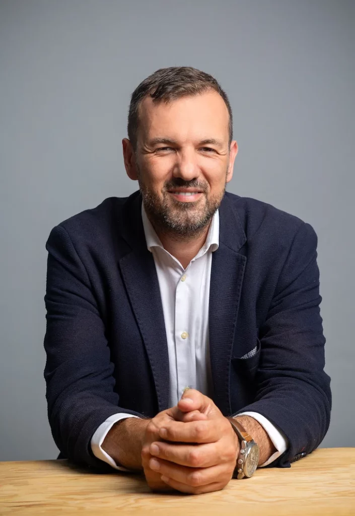 Dr. Eduardo García Cruz